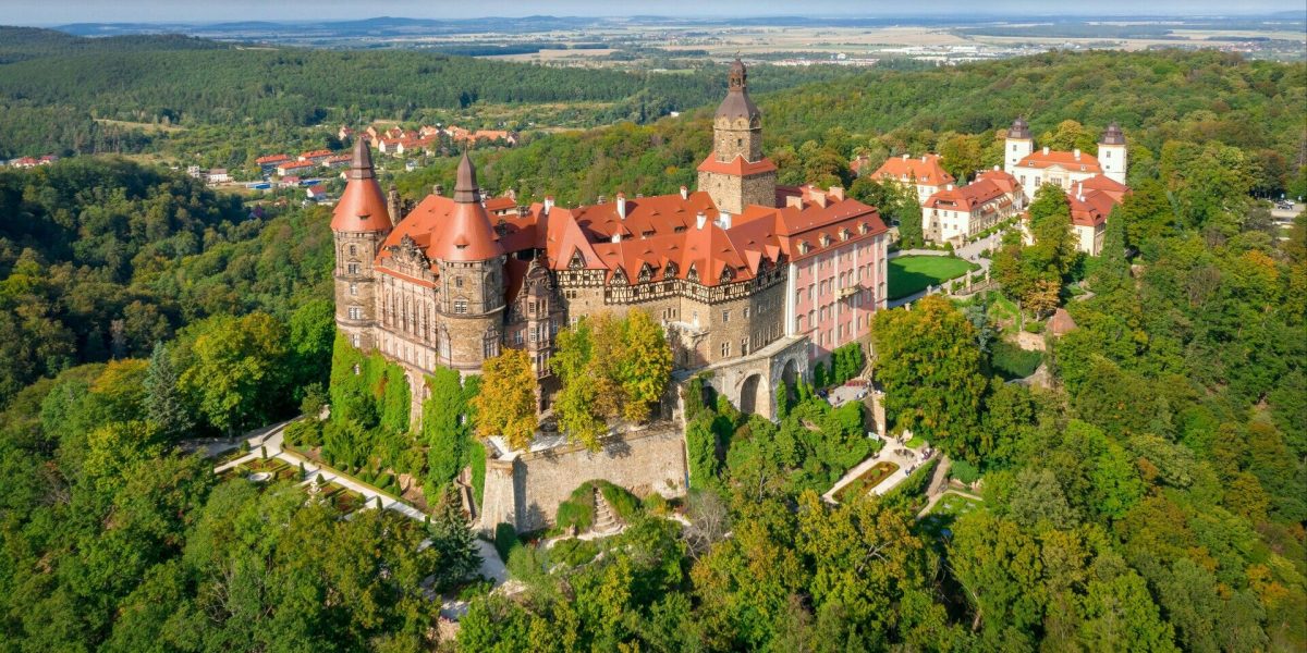 Ksiaz letecký pohľad